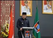 Wako Padang Sampaikan Nota Penjelasan Tiga Ranperda Prioritas