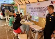 KAI Sumbar Buka Posko Kesehatan Gratis Warga Terdampak Banjir di Padang