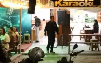 Pemilik Kafe Serang Petugas Satpol-PP Saat Penertiban di By Pass Km 12