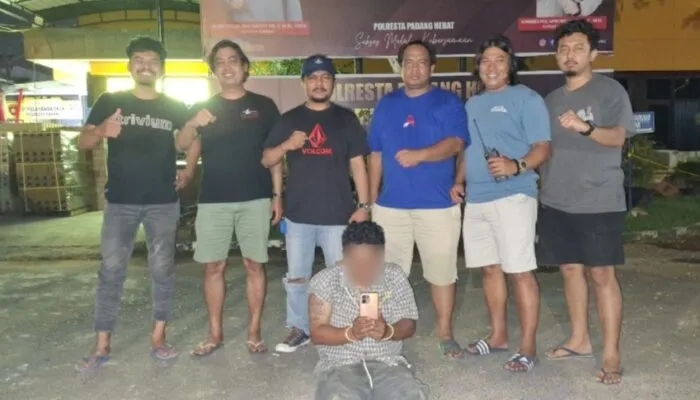 Curi Ponsel di Warung, Pria 44 Tahun Ditangkap Tim Klewang Padang